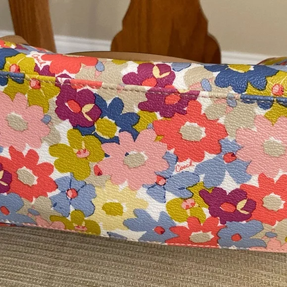 Coach Floral Women's Bag - Multicolor - Picture 7 of 9